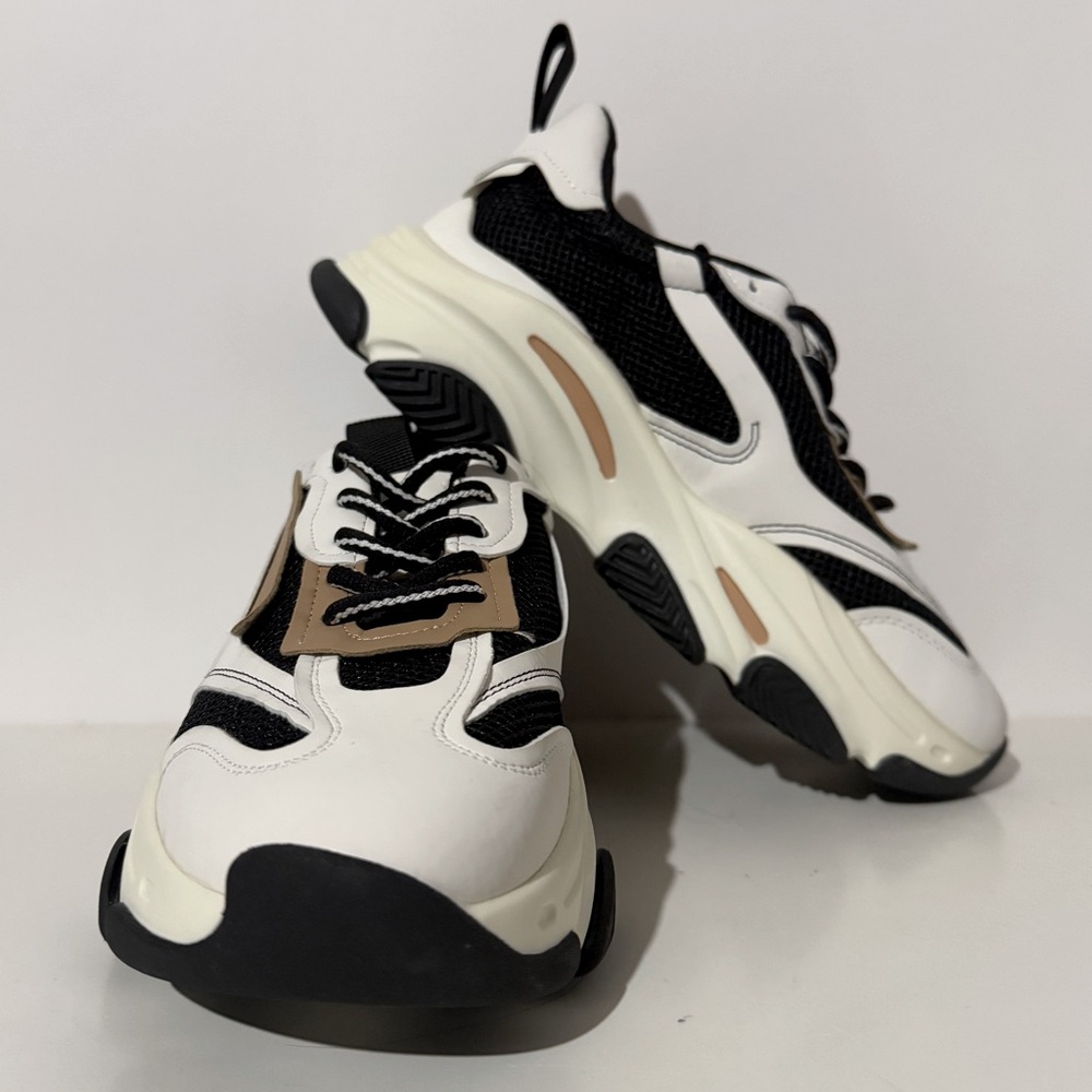 Steve Madden ‘Possession’